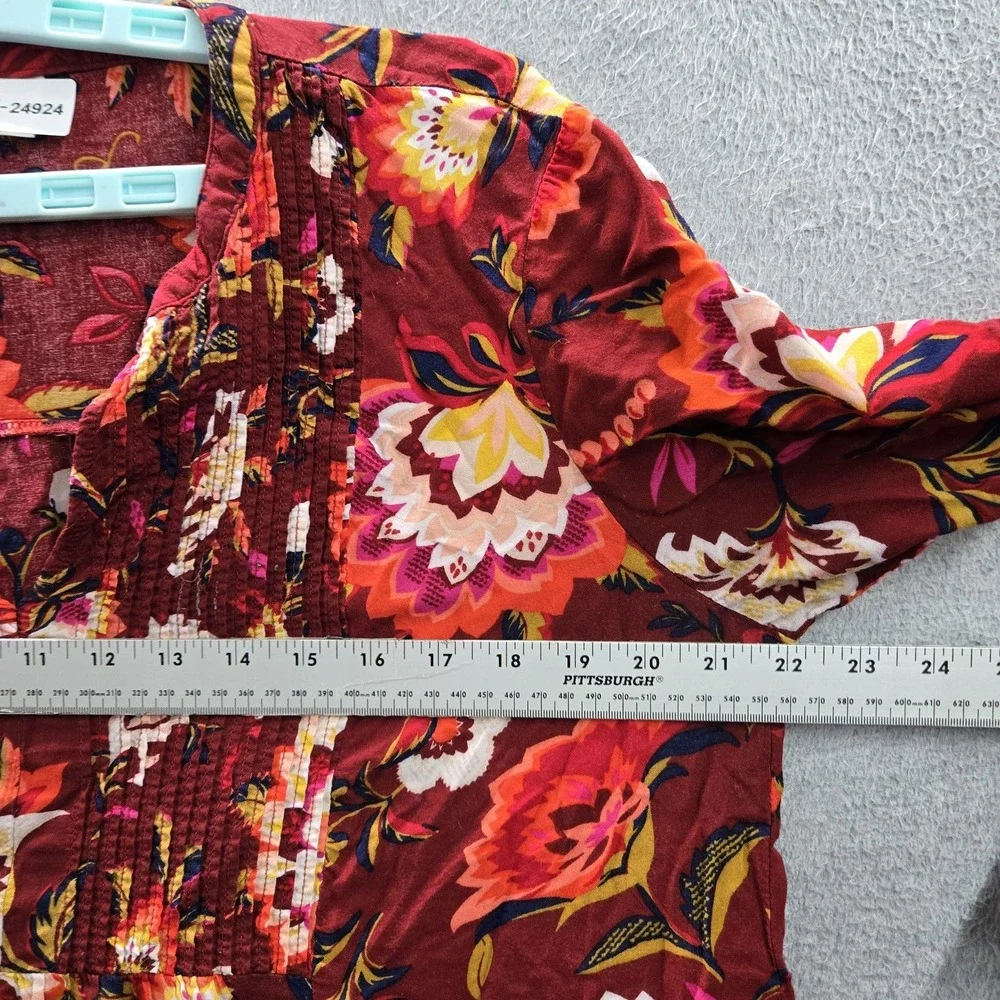 Old Navy Women Blouse L Red Floral V-Neck‎ Pullover